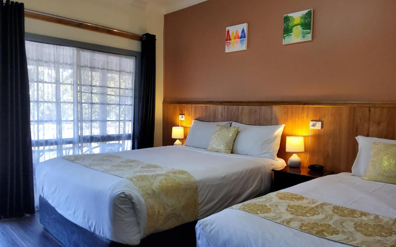 Highway Motor Inn Тари Экстерьер фото