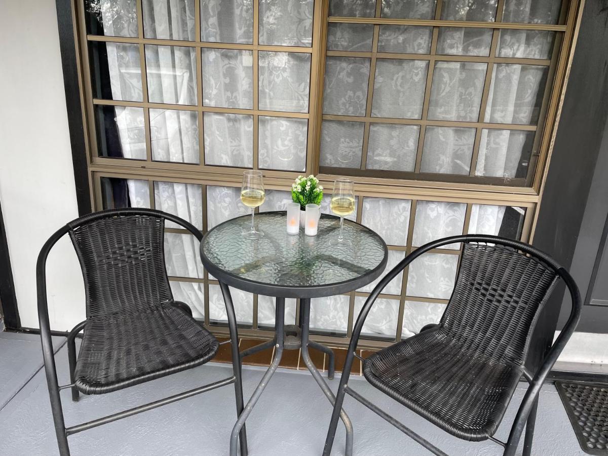 Highway Motor Inn Тари Экстерьер фото