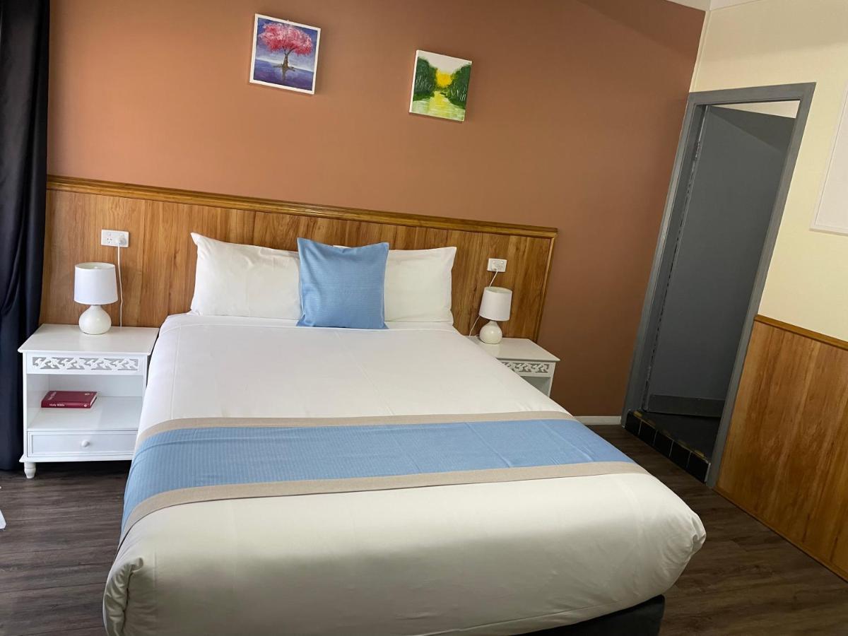 Highway Motor Inn Тари Экстерьер фото