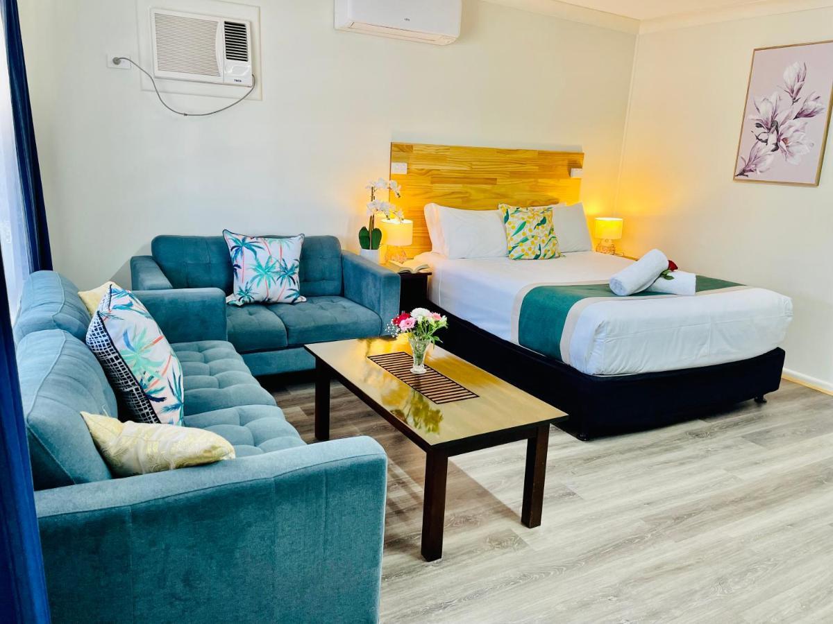 Highway Motor Inn Тари Экстерьер фото