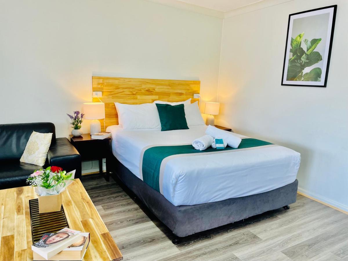 Highway Motor Inn Тари Экстерьер фото