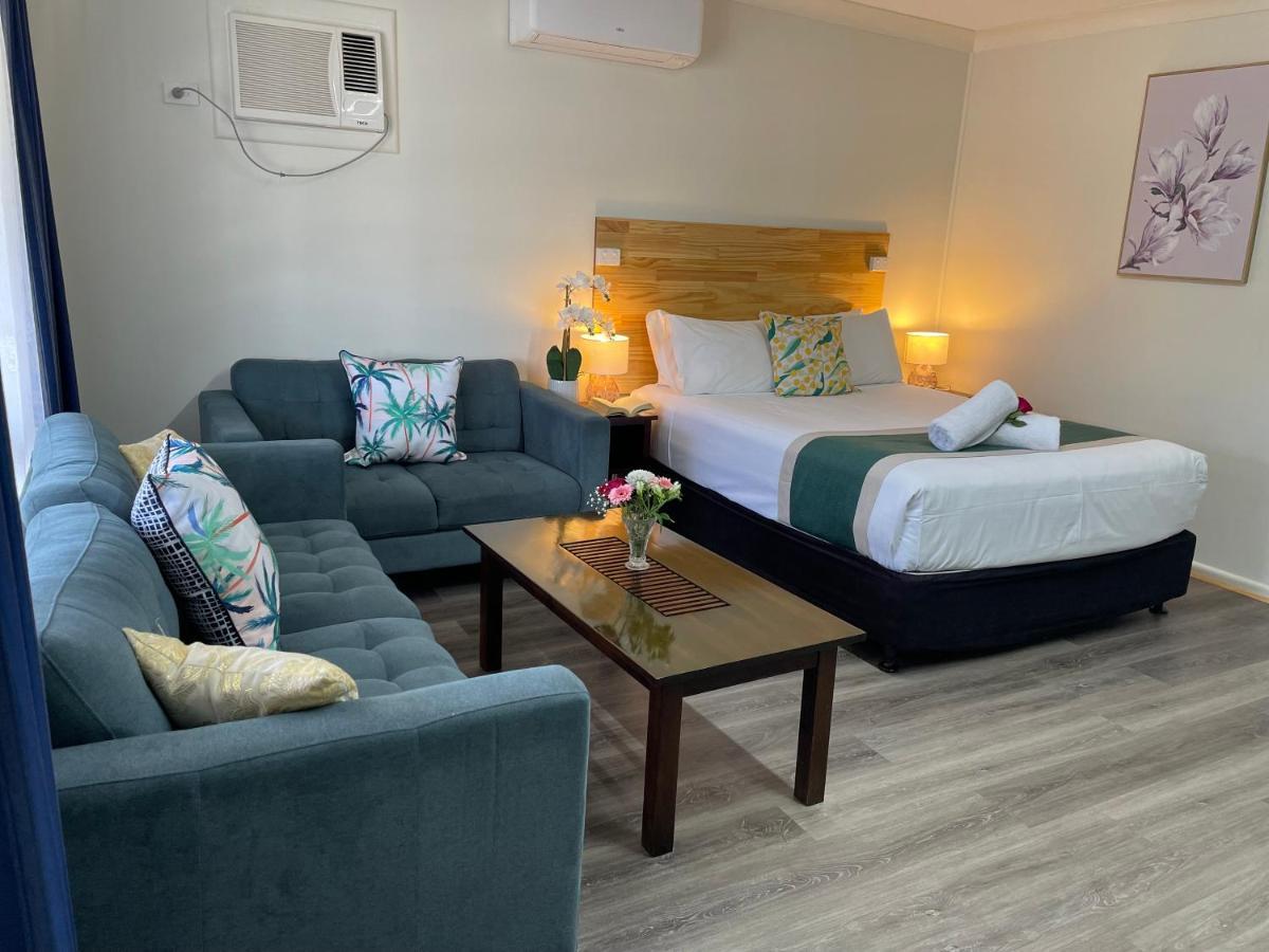 Highway Motor Inn Тари Экстерьер фото