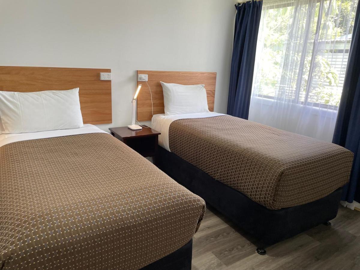 Highway Motor Inn Тари Экстерьер фото