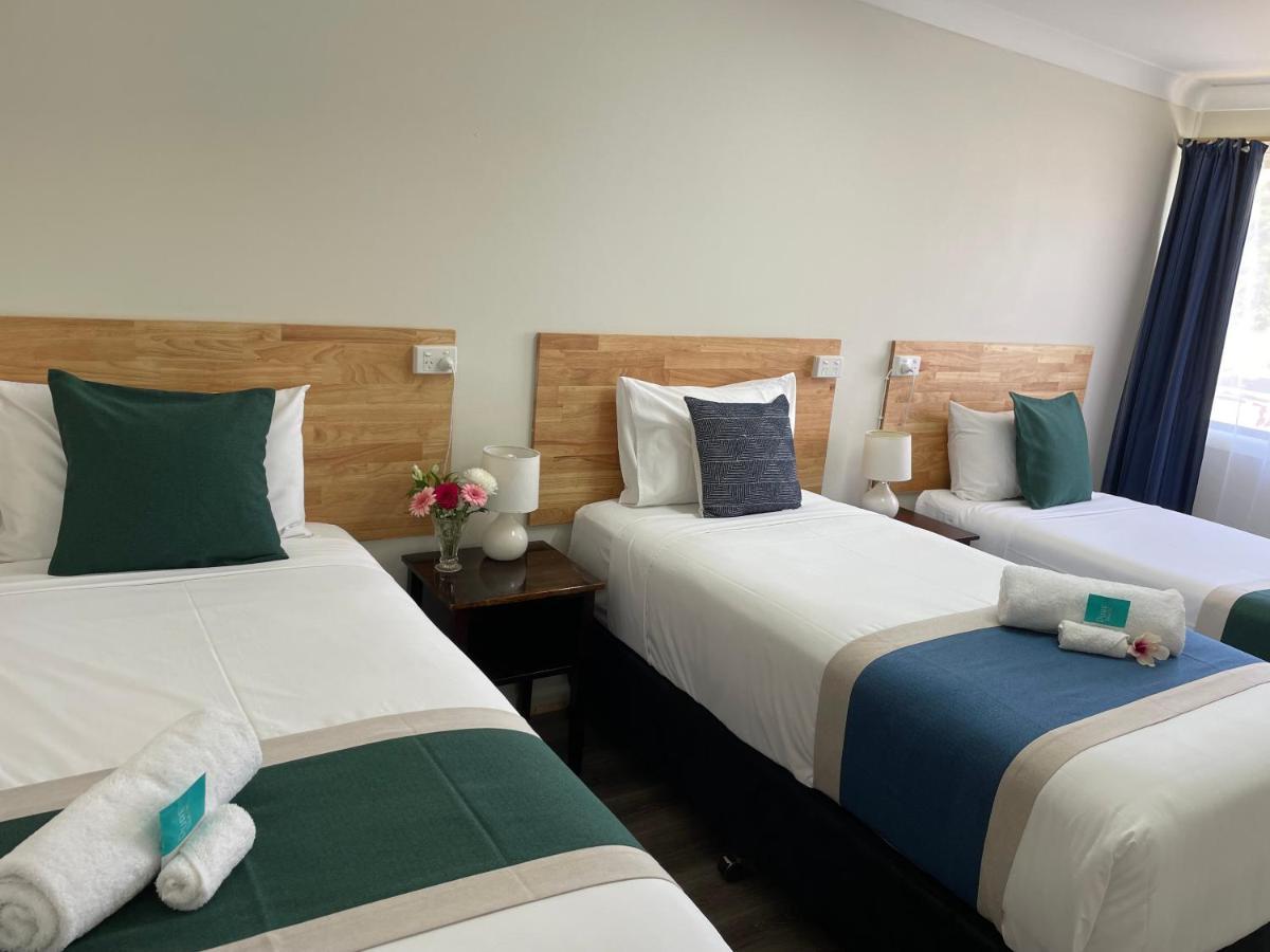 Highway Motor Inn Тари Экстерьер фото