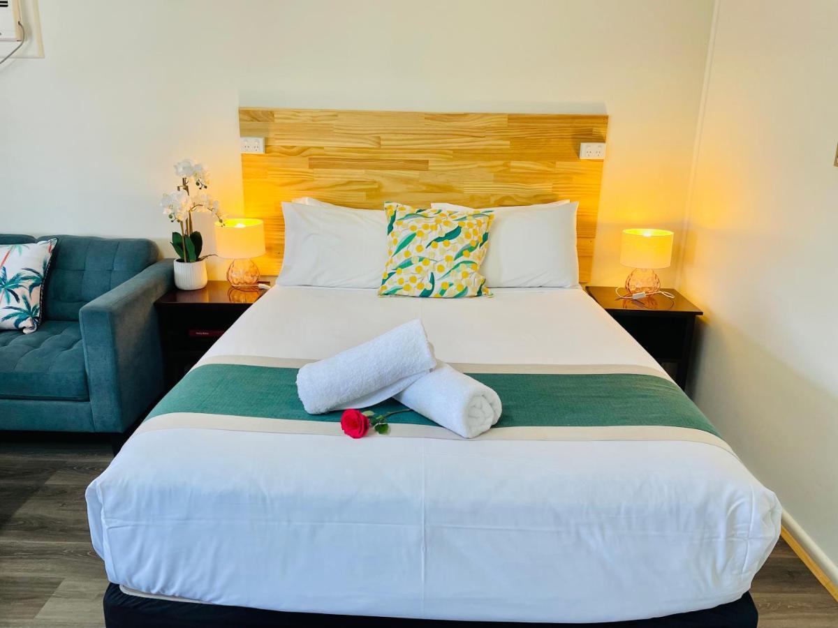 Highway Motor Inn Тари Экстерьер фото