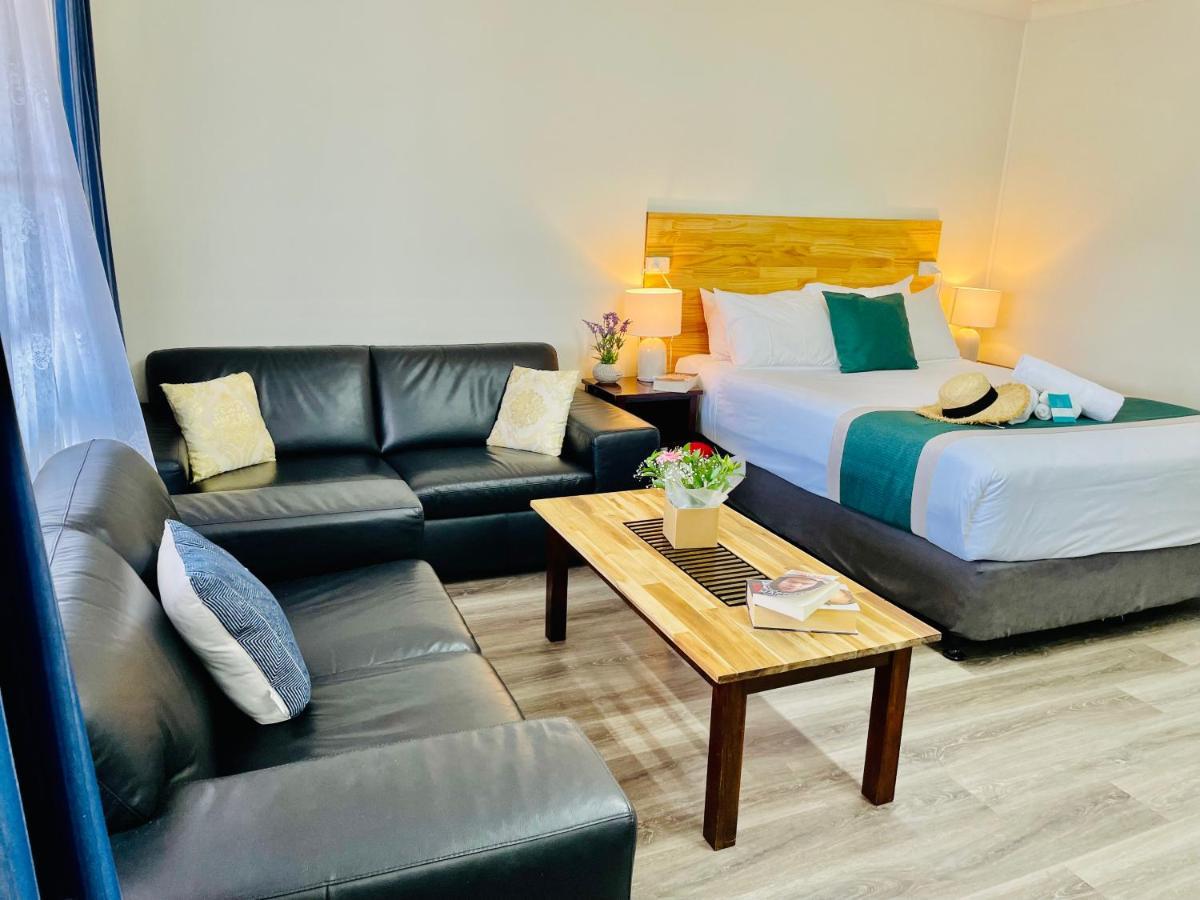 Highway Motor Inn Тари Экстерьер фото