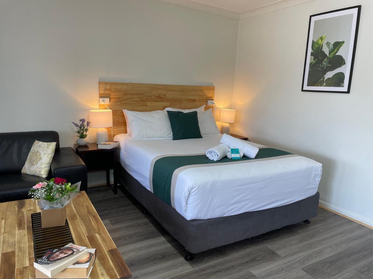 Highway Motor Inn Тари Экстерьер фото